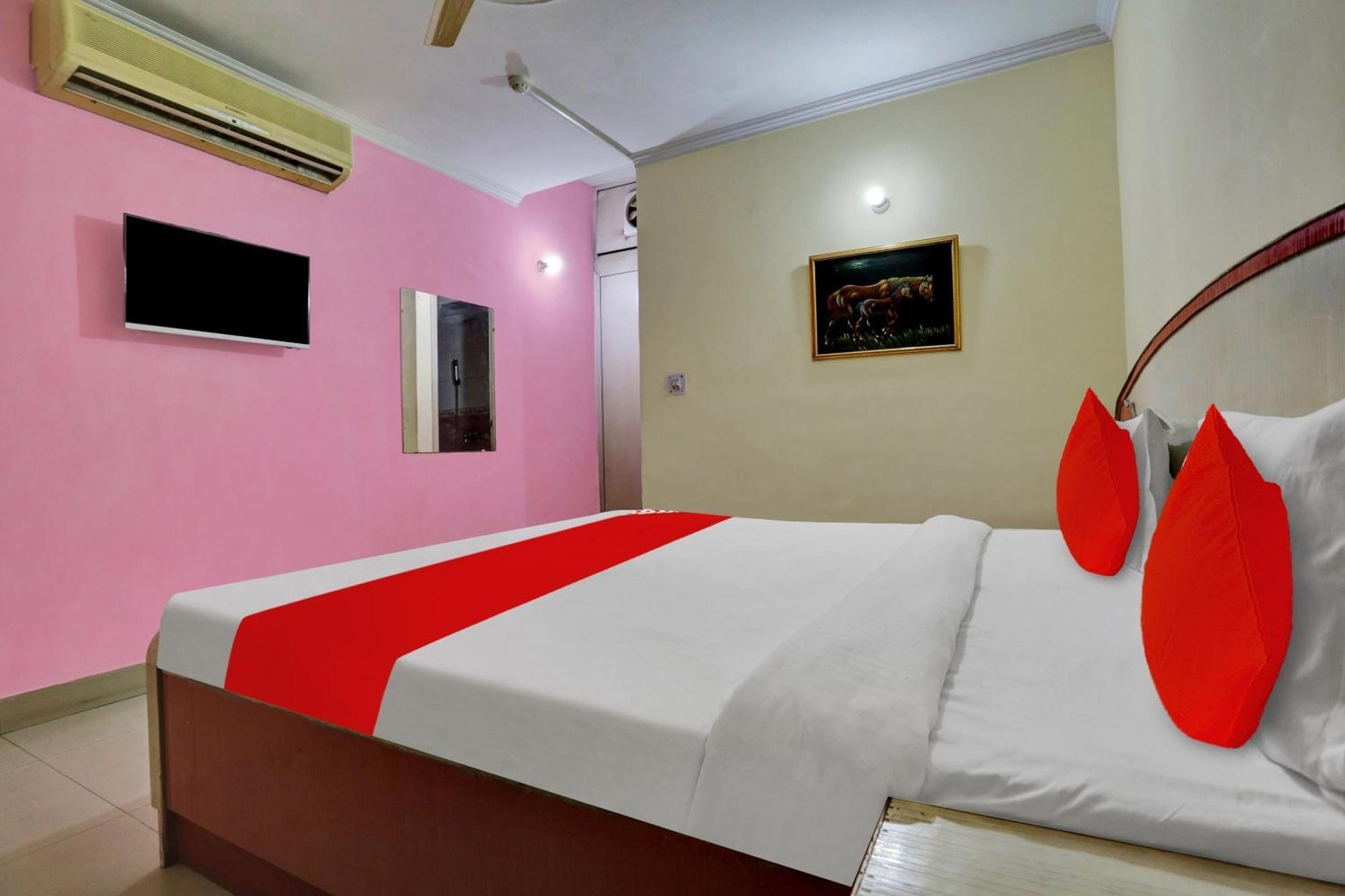 Hotel O Abhishek Residency New Delhi Eksteriør billede