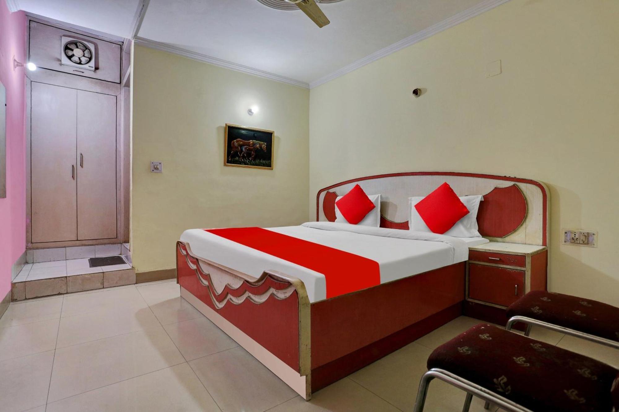 Hotel O Abhishek Residency New Delhi Eksteriør billede